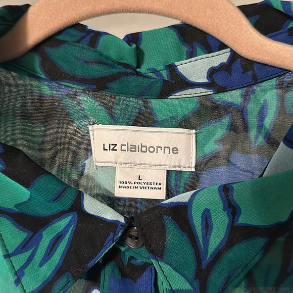 Liz Claiborne Sheer Sleeveless Button Down Top - Picture 2 of 7